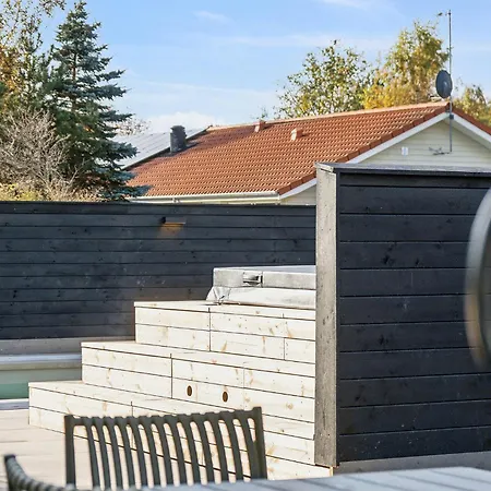 Gorgeous In With Kitchen *