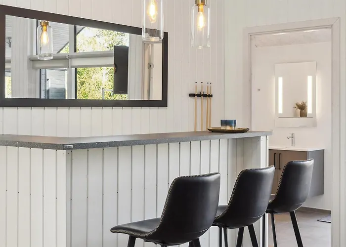 Semesterbostad Gorgeous In With Kitchen